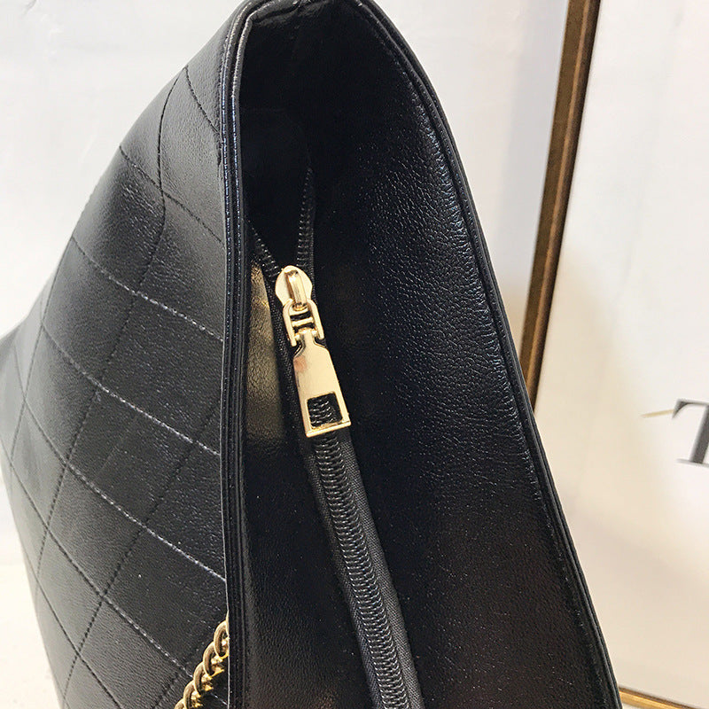 Quilted Women’s Fashion Tote Bag