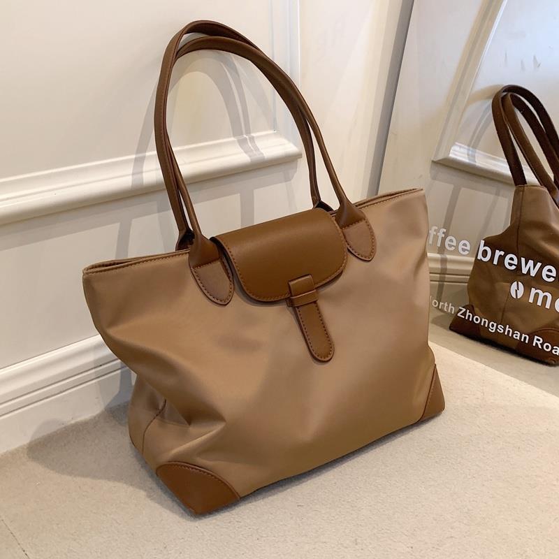 Premium Women’s Commuter Tote Bag