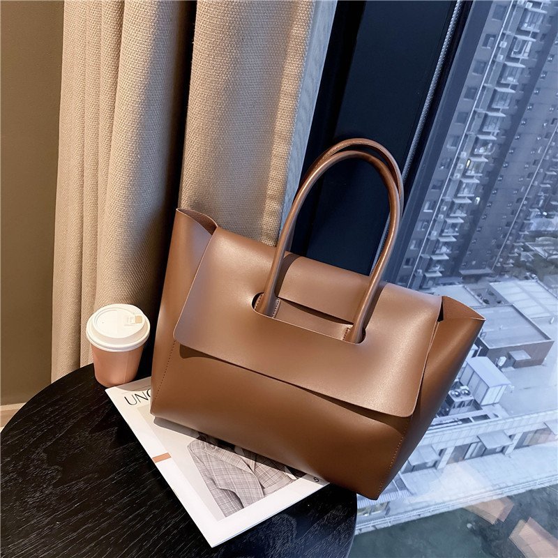 Retro Leather Tote Bag for Women